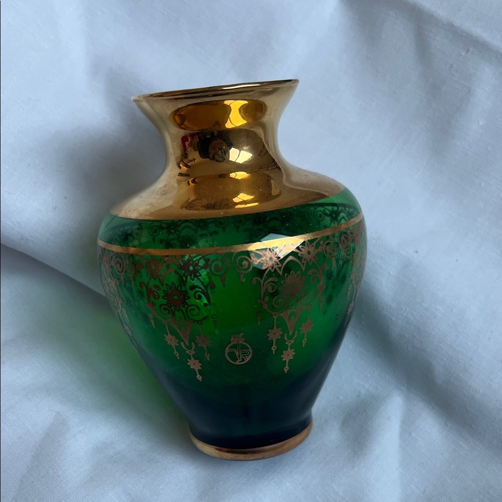 Murano Green and Gold Accent Vase